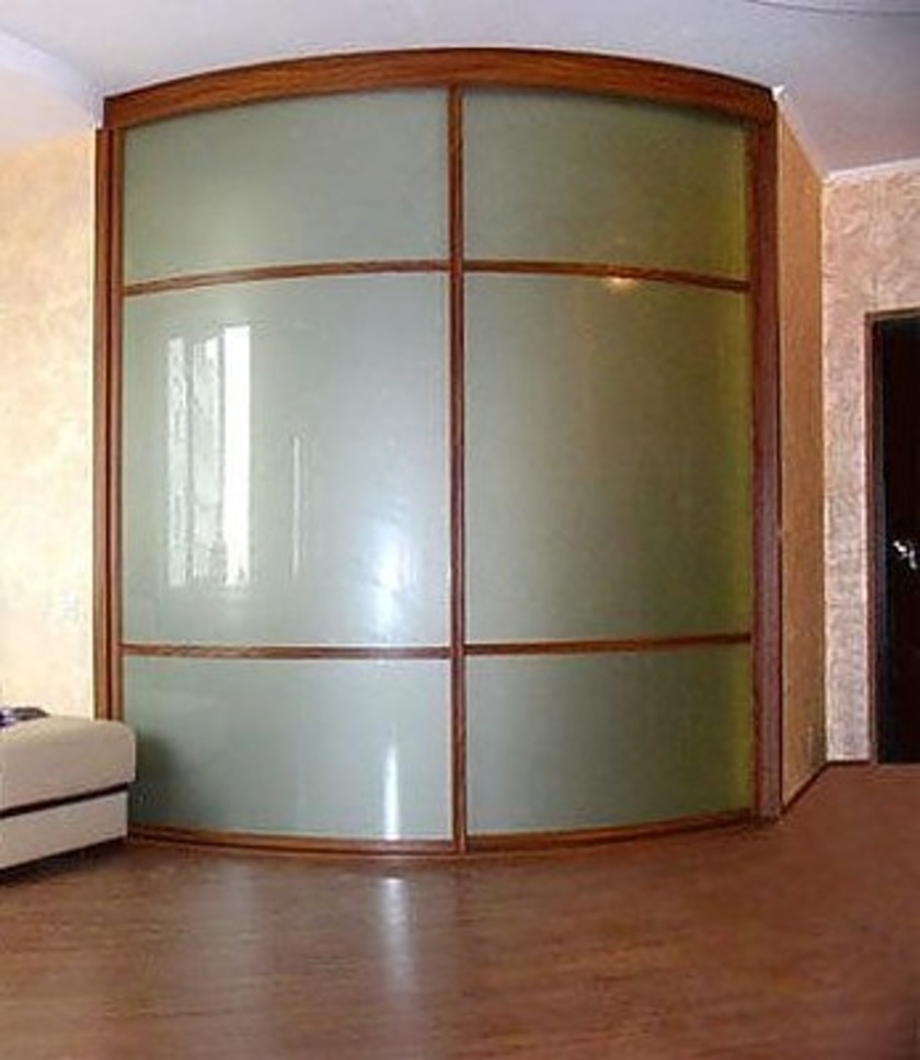 Встроенный шкаф купе радиусный в классическом стиле Хабаровск